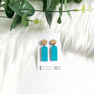 The Adelle on Full Aqua