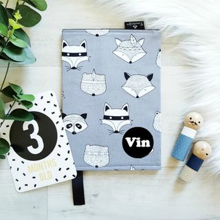 Woodland Heads on Grey